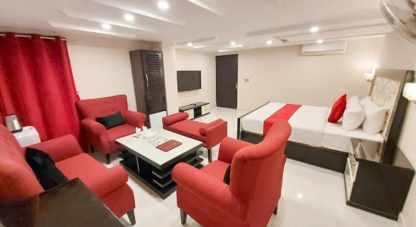 Hotel Mairona Gulberg Lahore Eksteriør billede