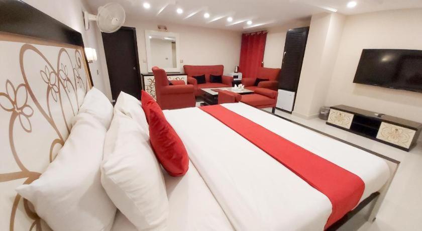 Hotel Mairona Gulberg Lahore Eksteriør billede